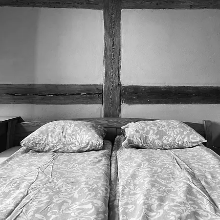 Dom Pod Sowa مزرعة للإقامة